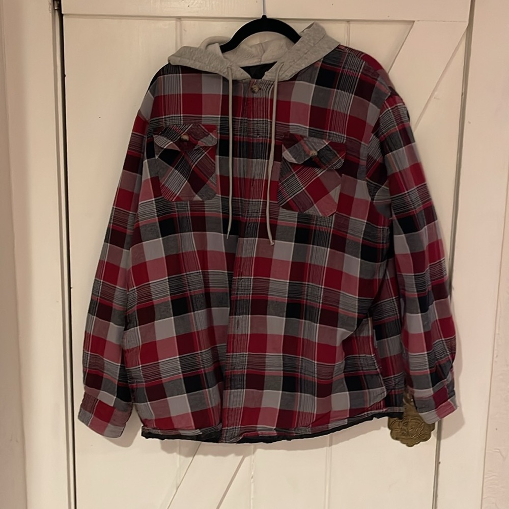 Wrangler Authentic lined flannel with hood. Size xl